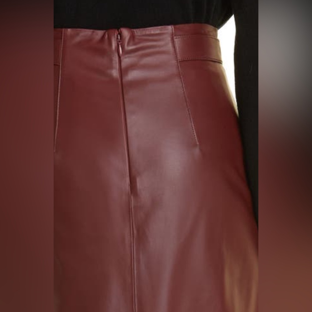 Vince
Leather
Pencil Skirt Elegant Burgundy Leather Skirt - Picture 4 of 16